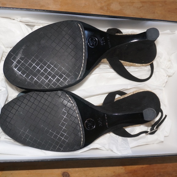 Chanel Sling Back Black Suede - Picture 4 of 4